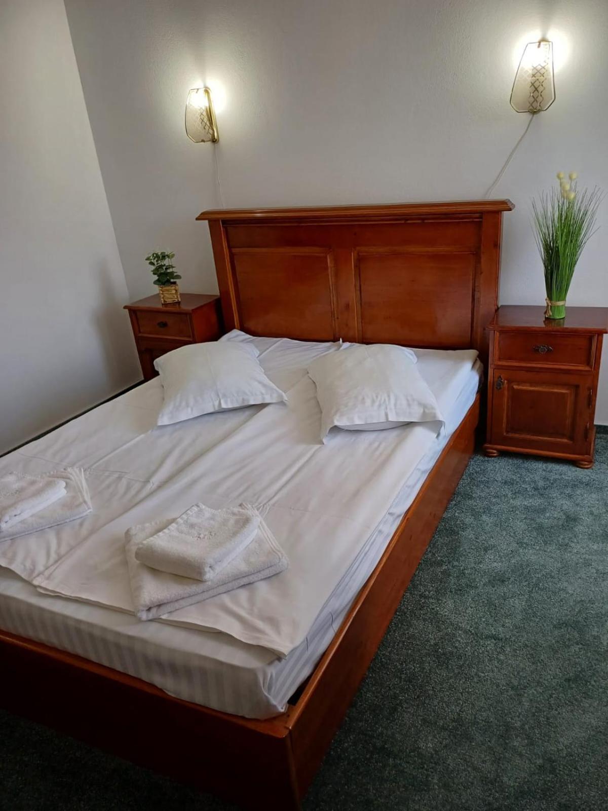 Hotel Hefaistos - Sovata Extérieur photo